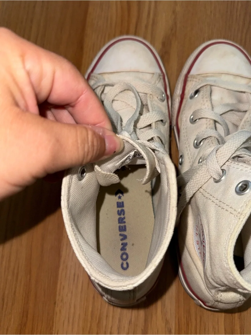 White Hi-Top Converse Chuck Taylor Sneakers Little Kid Size 1